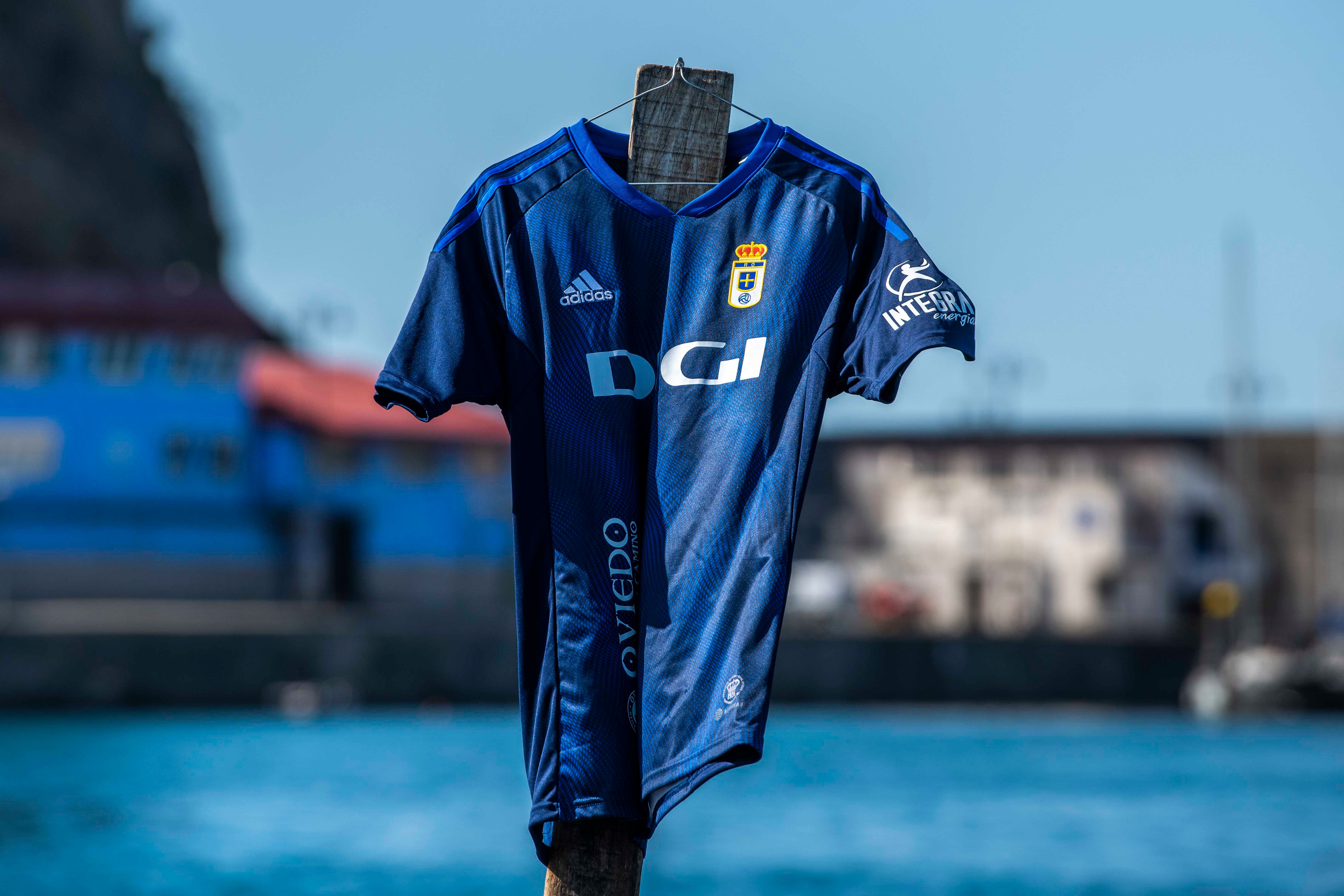 Así es la nueva primera equipación del Oviedo Killer Asturias